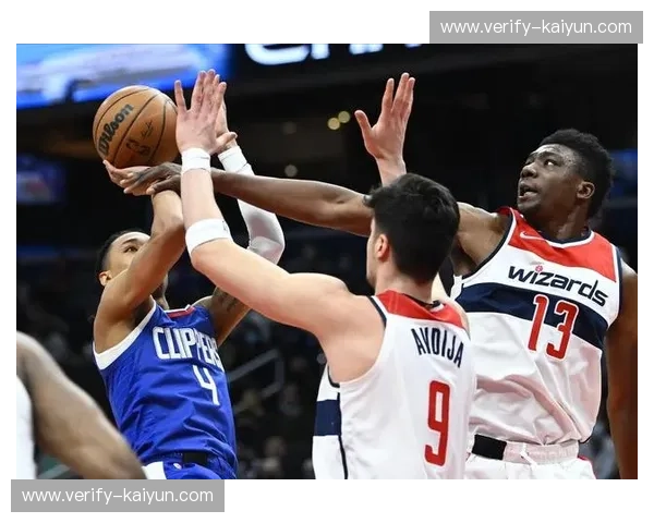 《奇才VS快船：一场跨越东西海岸的篮球博弈，是巨头统治还是青春逆袭？》